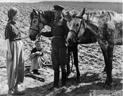 1945